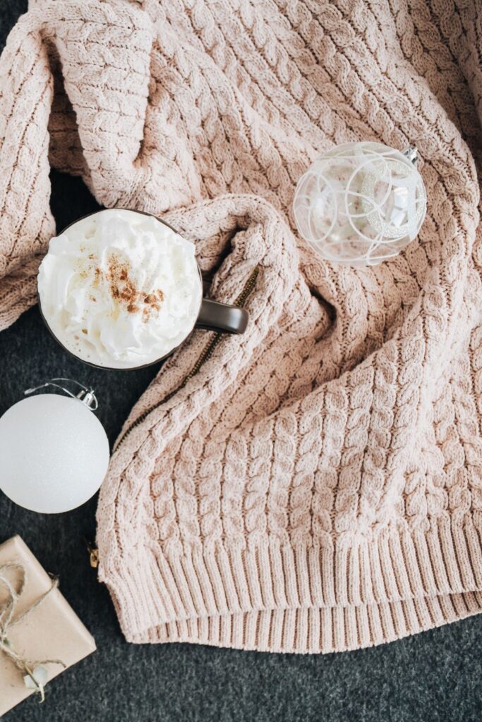 Gifts a married man should never buy for another woman