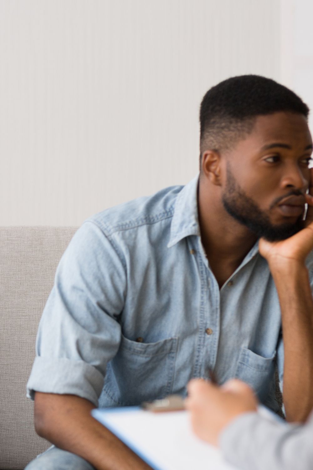 signs your husband is trying to get you to leave him